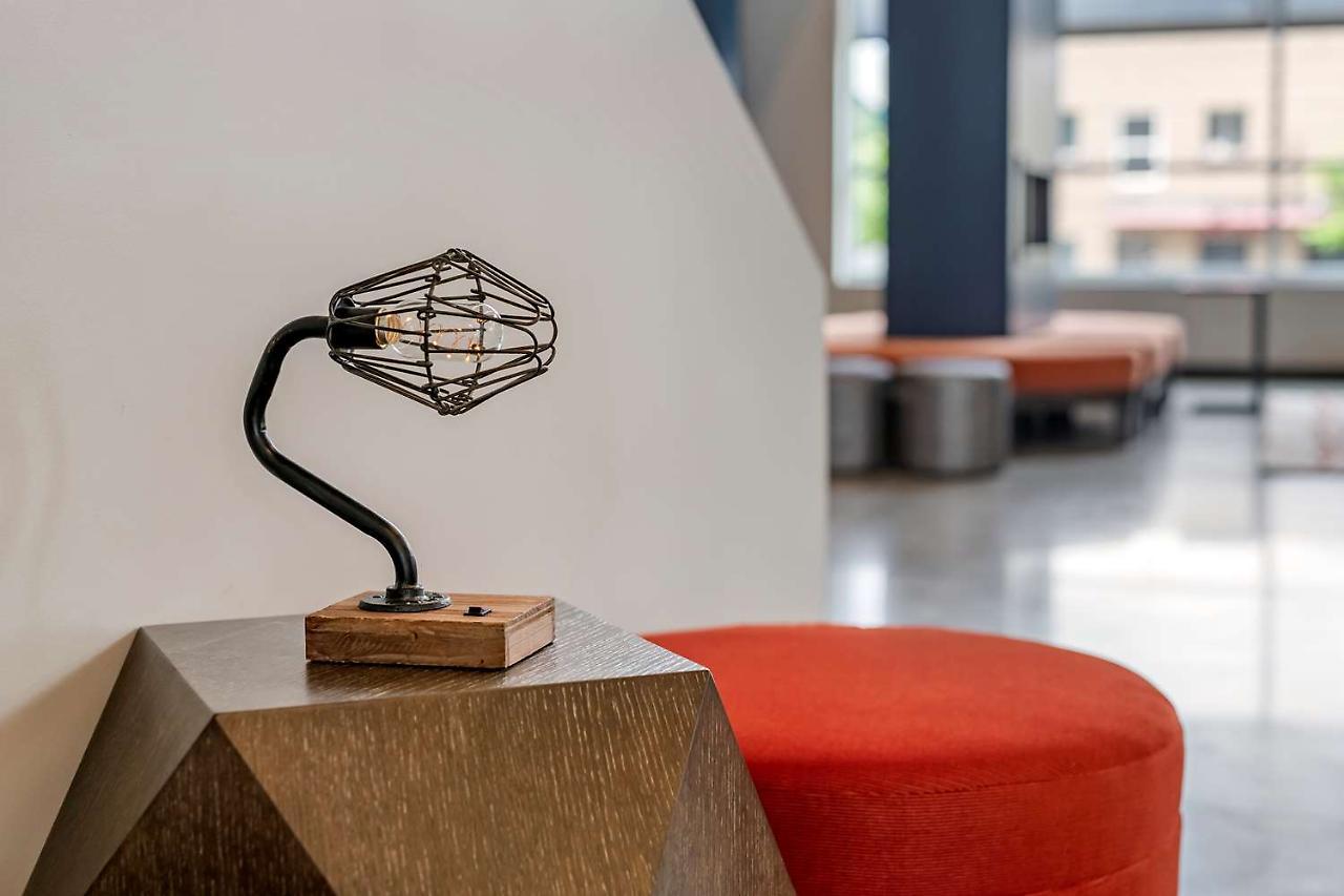 Vib By Western Rino DEN